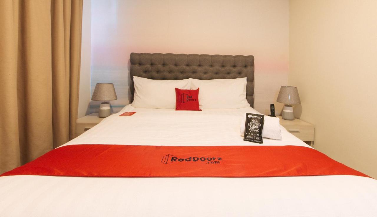 Reddoorz Plus At La Belle Residences San Pedro Makati Eksteriør billede
